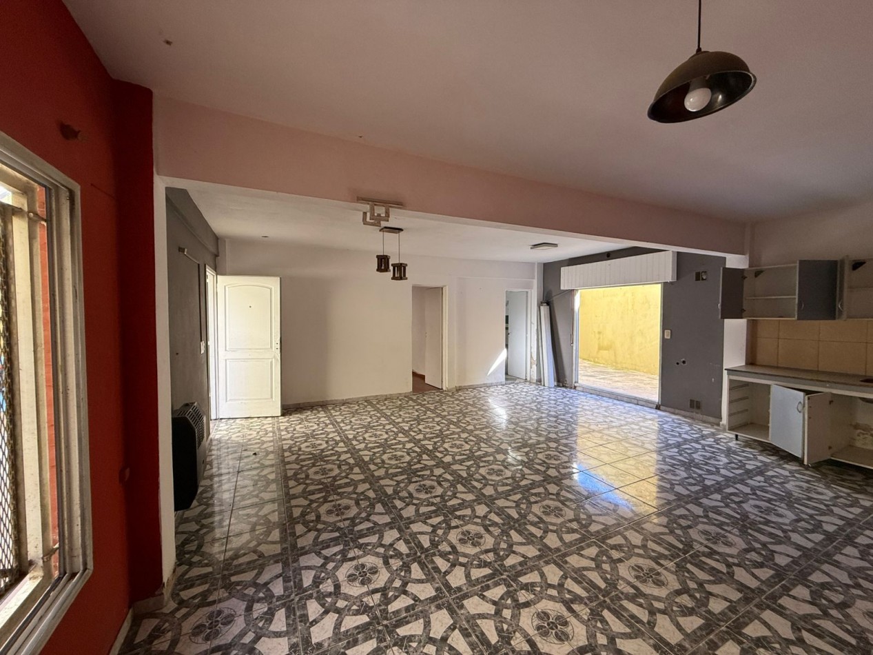 Departamento de 2 Ambientes en Alquiler - Planta Baja con Patio Propio