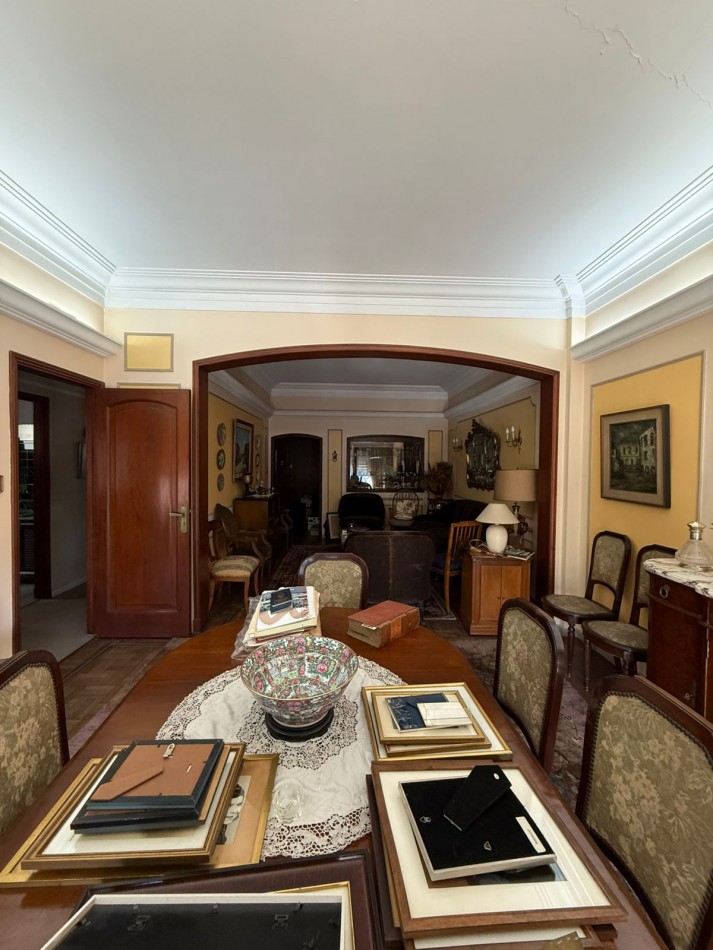 Departamento de Categoria en Venta - Se Escuchan Ofertas