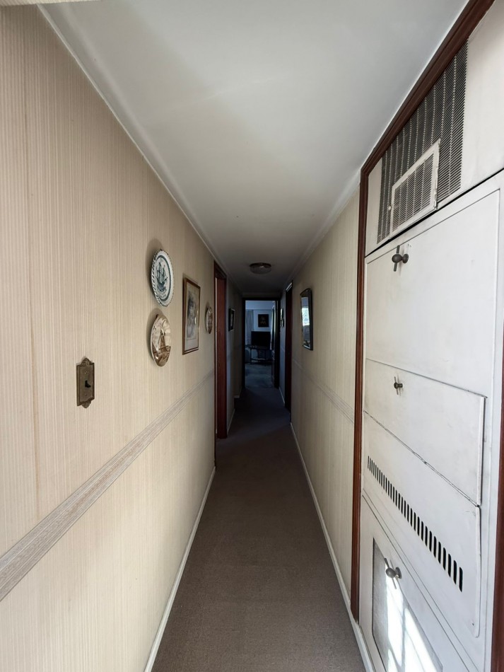 Departamento de Categoria en Venta - Se Escuchan Ofertas