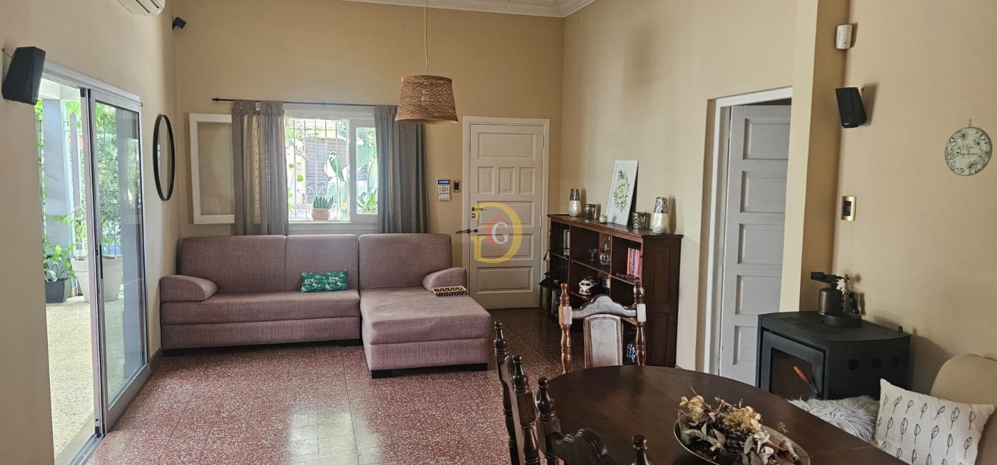 Casa en Ezpeleta - Venta