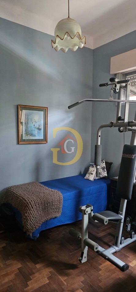 Casa en Ezpeleta - Venta