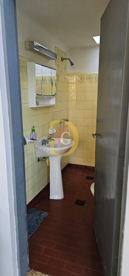 Casa en Ezpeleta - Venta