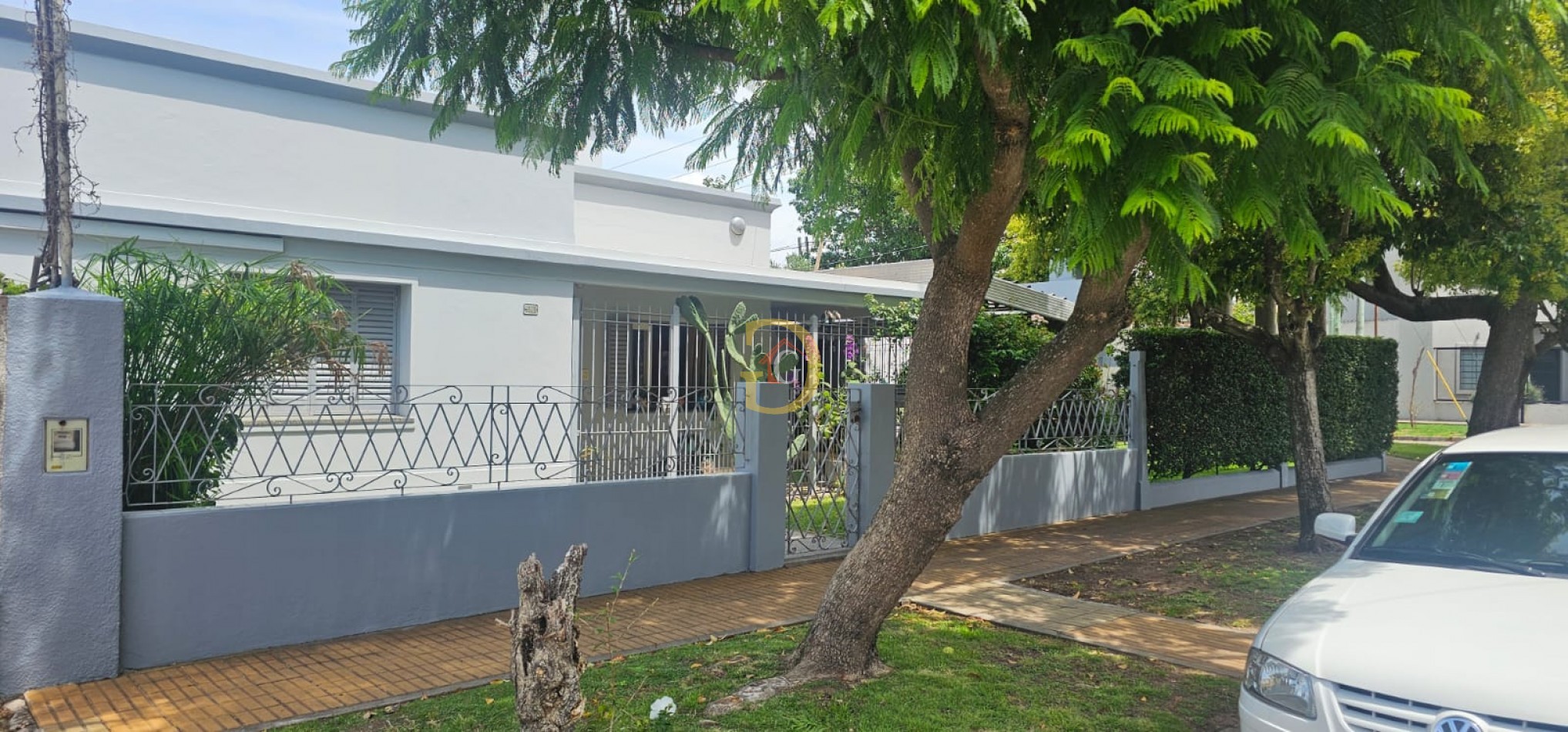 Casa en Ezpeleta - Venta