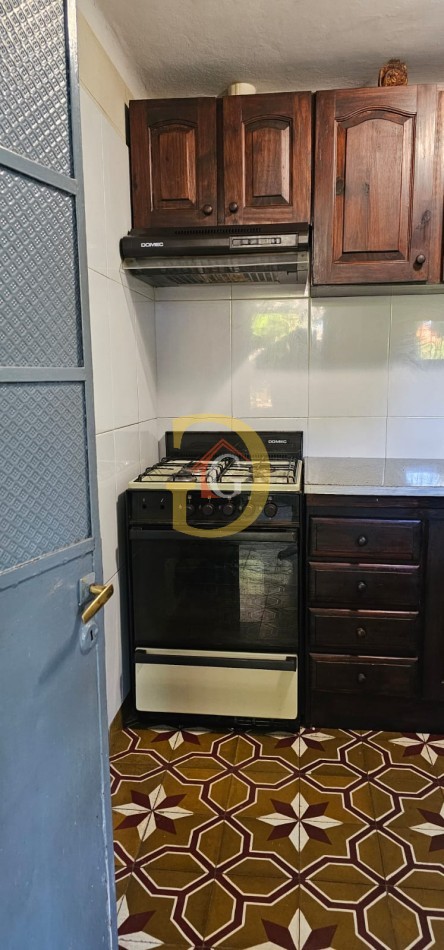Casa en Ezpeleta - Venta