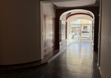 Departamento de Categoria en Venta - Se Escuchan Ofertas